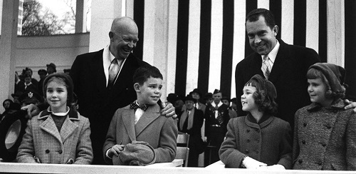 Eisenhower grandkids and Nixon kids with fathers