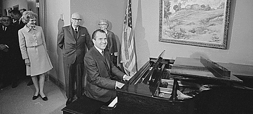 Nixon Truman piano